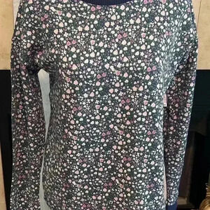 LC Lauren Conrad Floral Sweatshirt. Size Small. NWT. Navy Blue with pink flowers